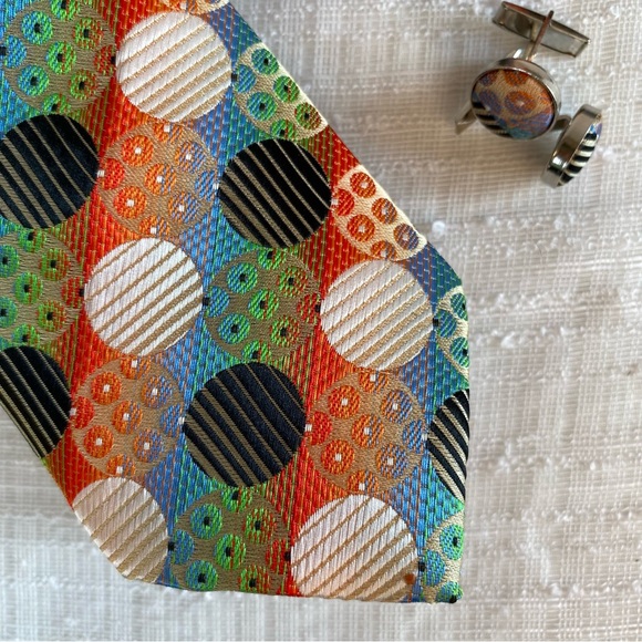 Men’s Accessories tie, hankerchief and cuff link set - Picture 2 of 8